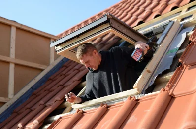 Pose de fenêtres de toit Velux à Saint-Aubin-du-Thenney